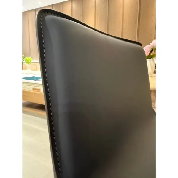 【極簡皮革吧檯椅】霧影高腳椅｜現代北歐風 吧台椅 吧檯高腳椅 居家餐椅