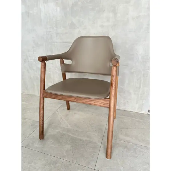 【北歐風皮革餐椅】沐森雅椅｜實木結構 米色皮革座椅 日系簡約設計