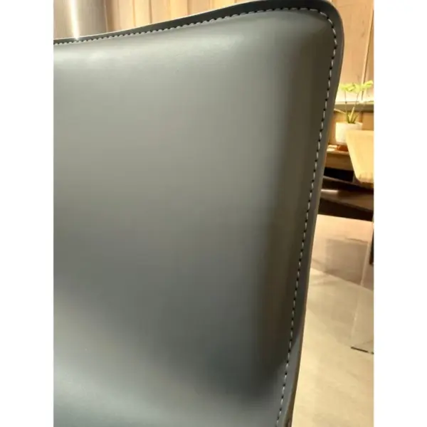 【極簡皮革吧檯椅】霧影高腳椅｜現代北歐風 吧台椅 吧檯高腳椅 居家餐椅