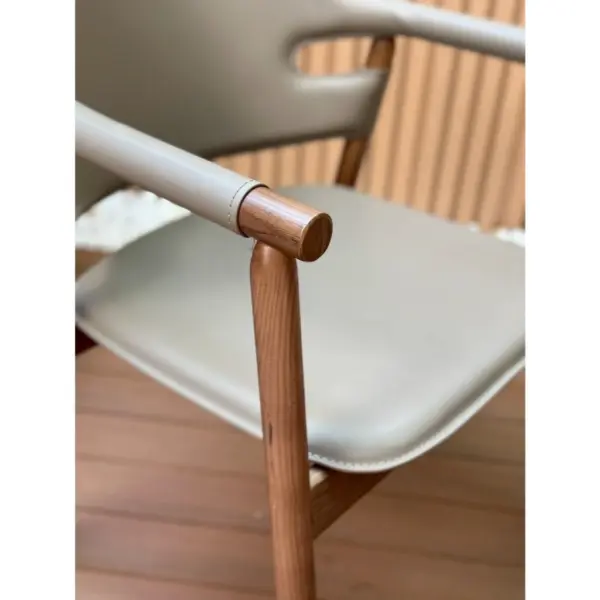 【北歐風皮革餐椅】沐森雅椅｜實木結構 米色皮革座椅 日系簡約設計