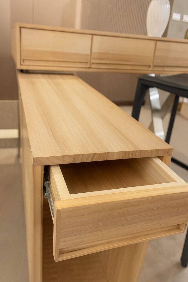 🌿 日式格柵實木收納櫃